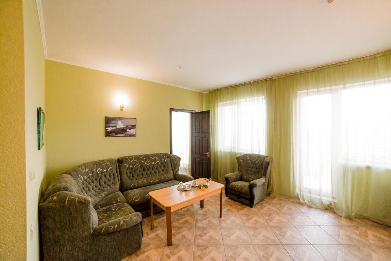 Отель Мелиоратор-Юг Koblevo Exterior foto