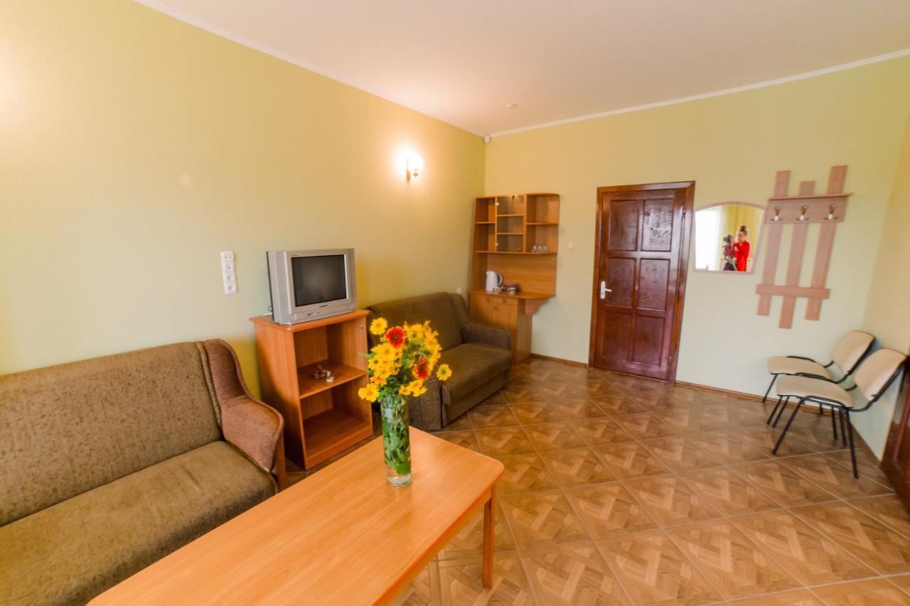 Отель Мелиоратор-Юг Koblevo Exterior foto